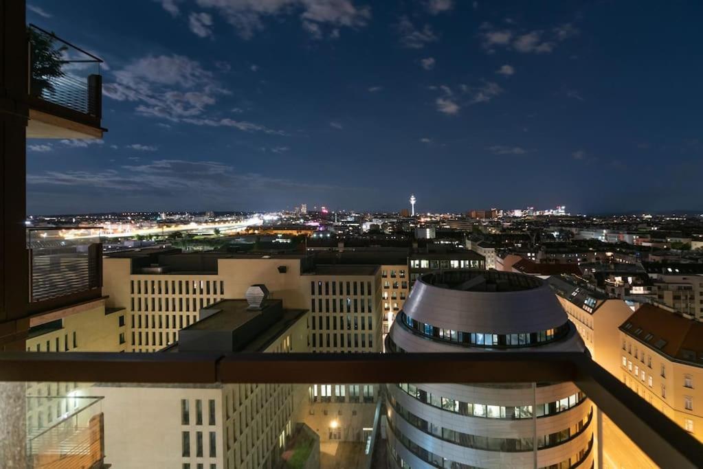 Апартаменты Hoch Hinaus, Neu Und Stilvoll Mit Pool Am Dach Вена Экстерьер фото