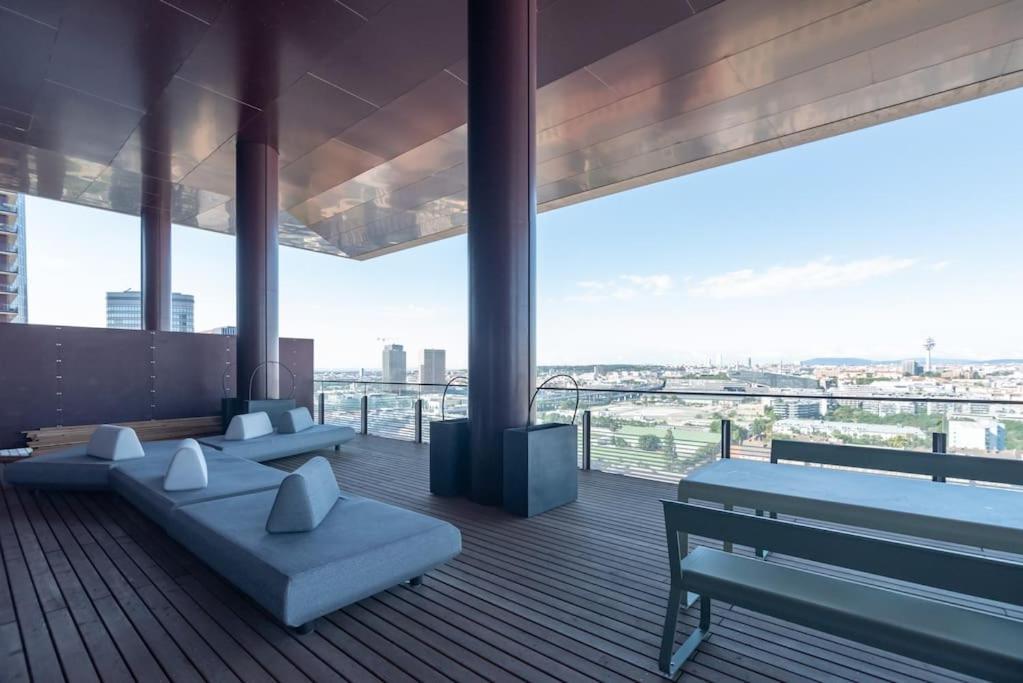Апартаменты Hoch Hinaus, Neu Und Stilvoll Mit Pool Am Dach Вена Экстерьер фото
